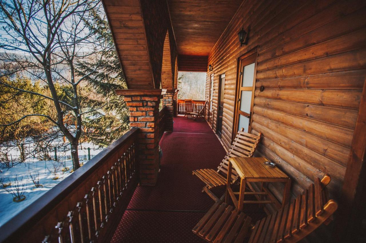 U Yaroslava Hotel Jaremče Exteriér fotografie