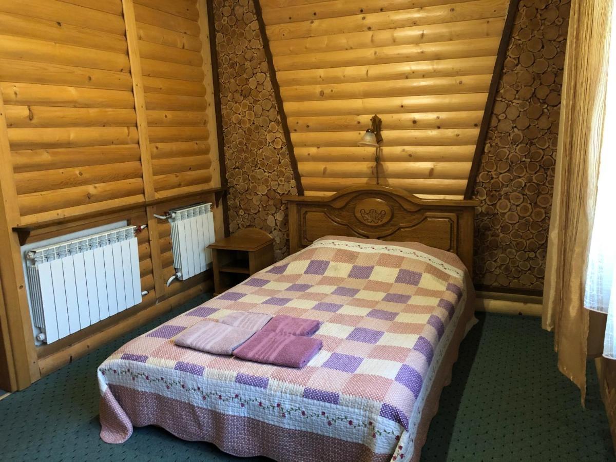 U Yaroslava Hotel Jaremče Exteriér fotografie